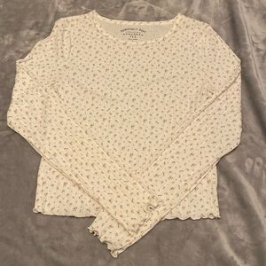 Aeropostale Cream Floral Long Sleeve Top